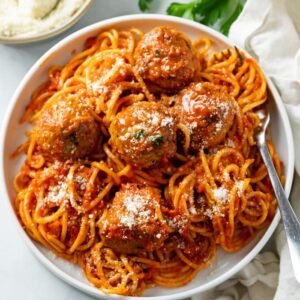 6- SPAGHETTI WITH MEATBALLS